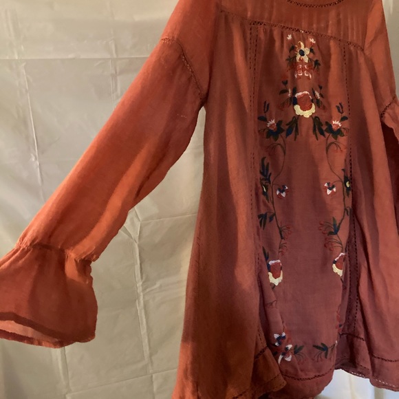 Embroidered Tunic - Picture 2 of 3